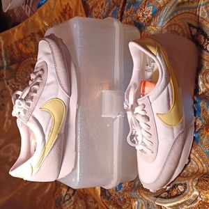 Like New. Woman's Nike JX Size 8. White, Yellow and Florescent